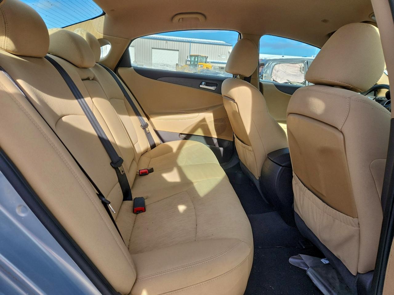 2011 HYUNDAI SONATA GLS photo 10