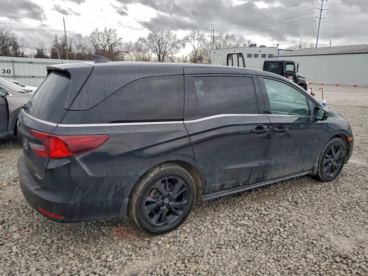 2023 HONDA ODYSSEY SPORT-L photo 3