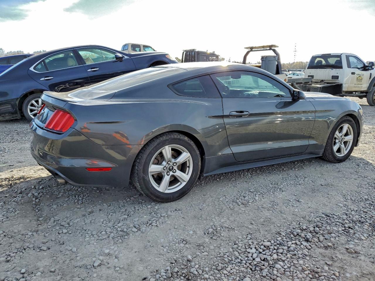 2015 FORD MUSTANG photo 3