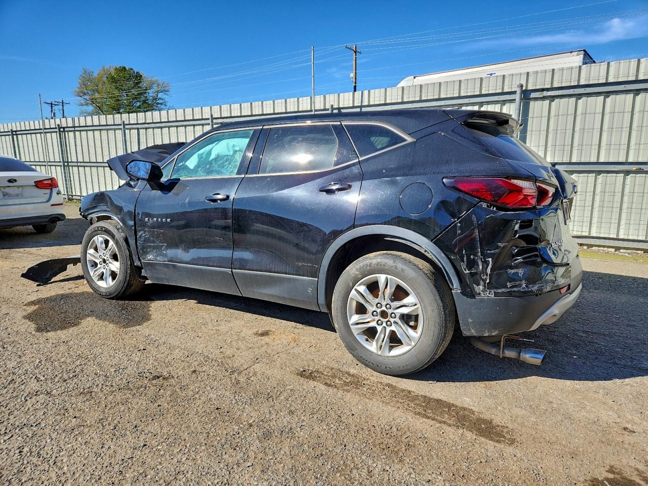 2020 CHEVROLET BLAZER 2LT photo 2