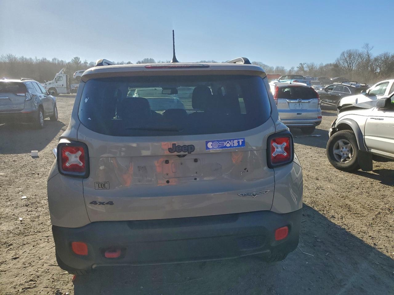 2017 JEEP RENEGADE TRAILHAWK photo 6