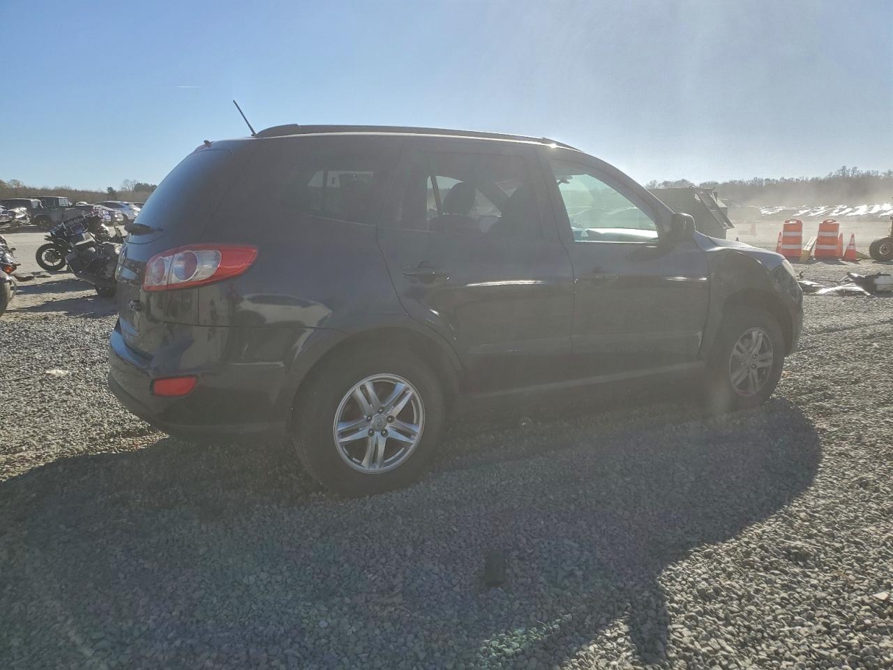 2012 HYUNDAI SANTA FE GLS photo 3