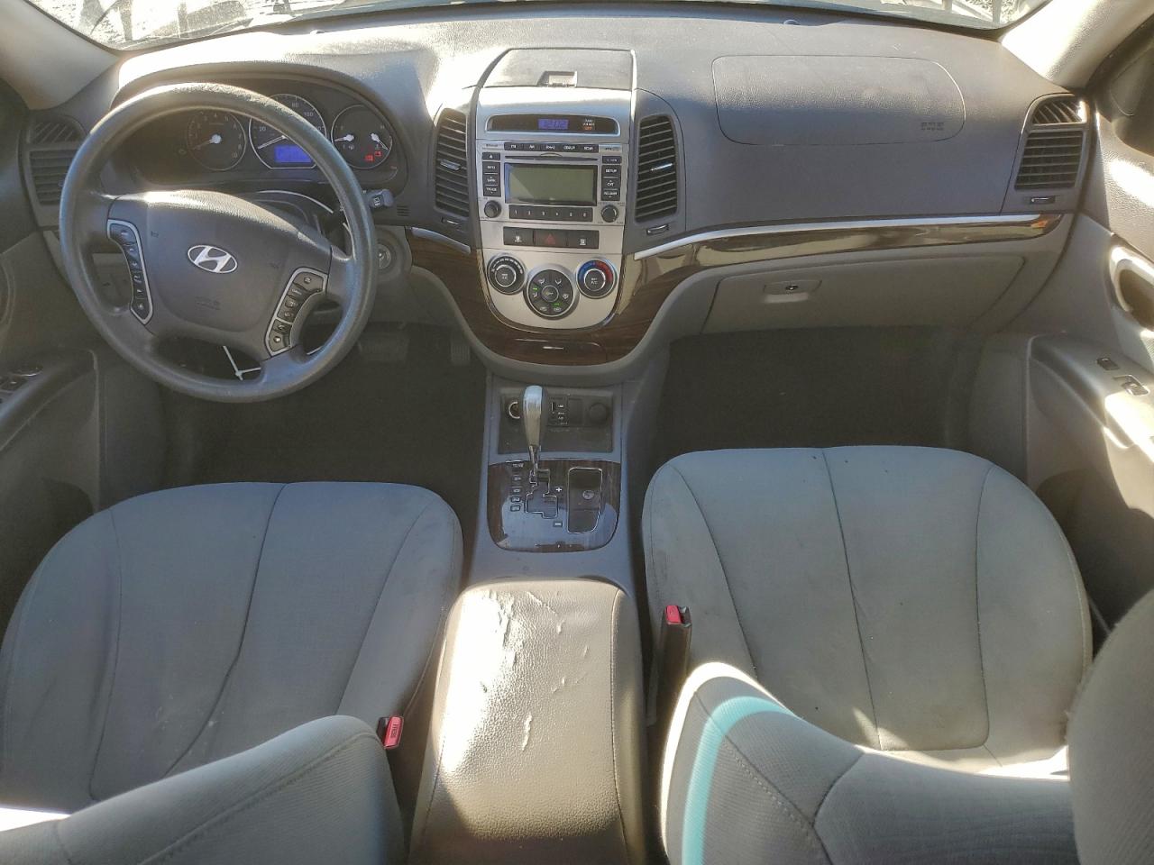 2012 HYUNDAI SANTA FE GLS photo 8