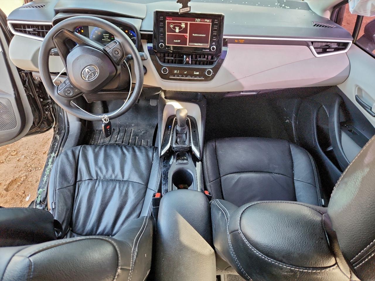 2022 TOYOTA COROLLA LE photo 8