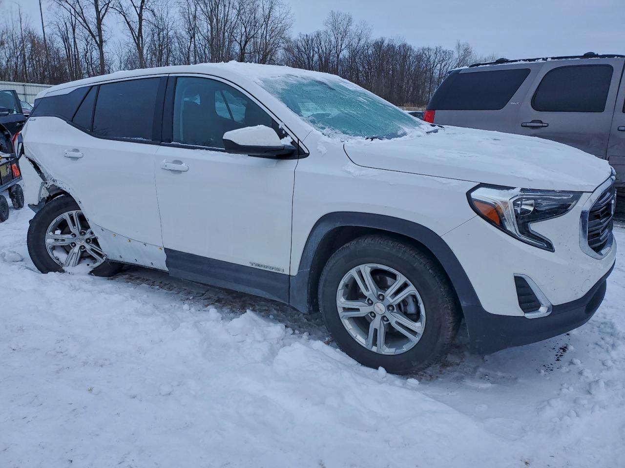 2019 GMC TERRAIN SLE photo 4