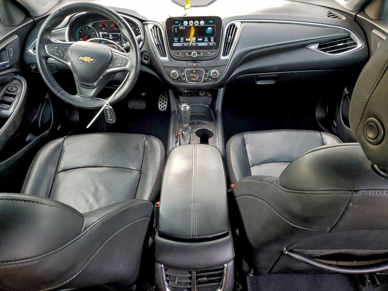 2017 CHEVROLET MALIBU LT photo 8