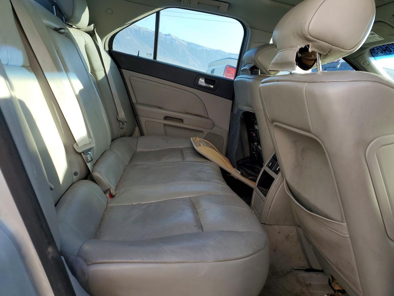2009 CADILLAC STS photo 10