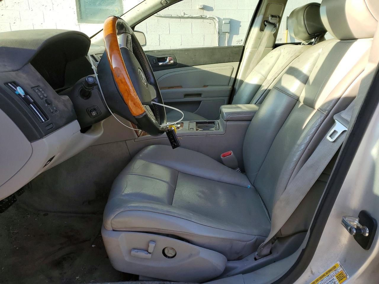 2009 CADILLAC STS photo 7