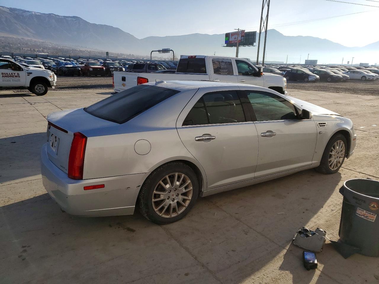 2009 CADILLAC STS photo 3