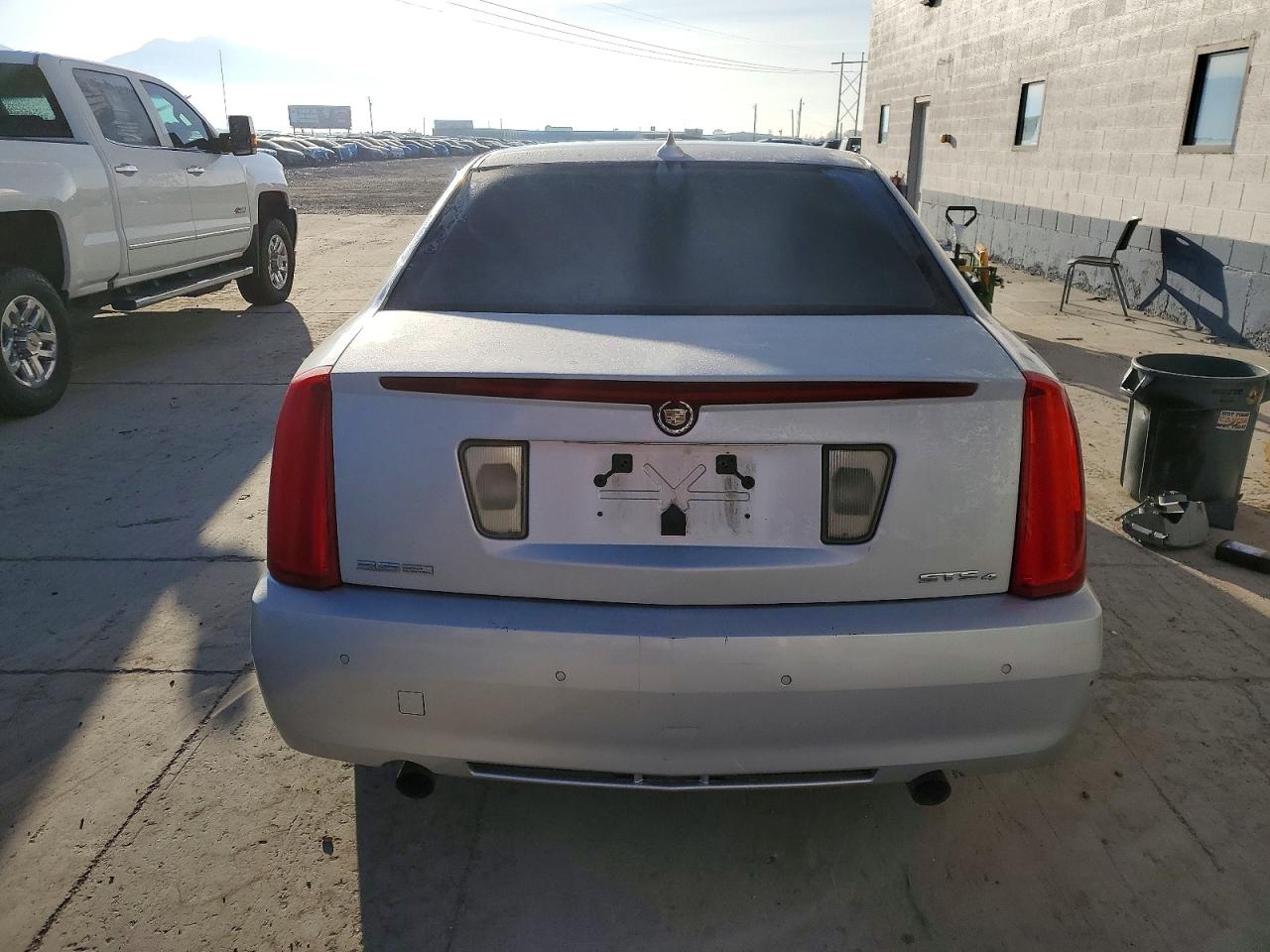 2009 CADILLAC STS photo 6