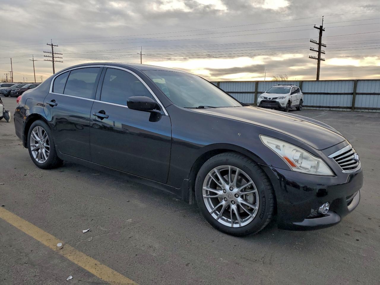 2013 INFINITI G37 BASE photo 4