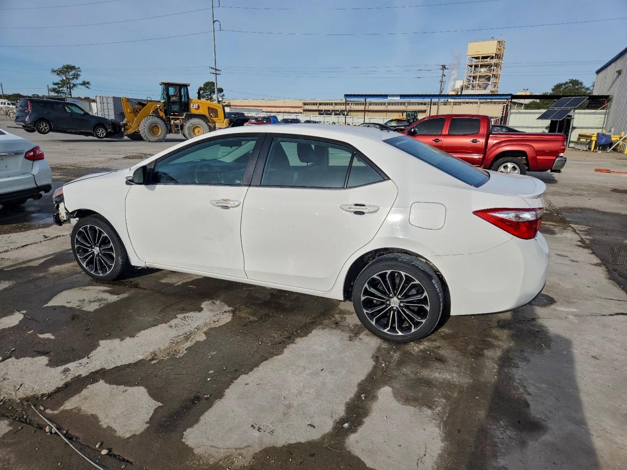 2014 TOYOTA COROLLA L photo 2