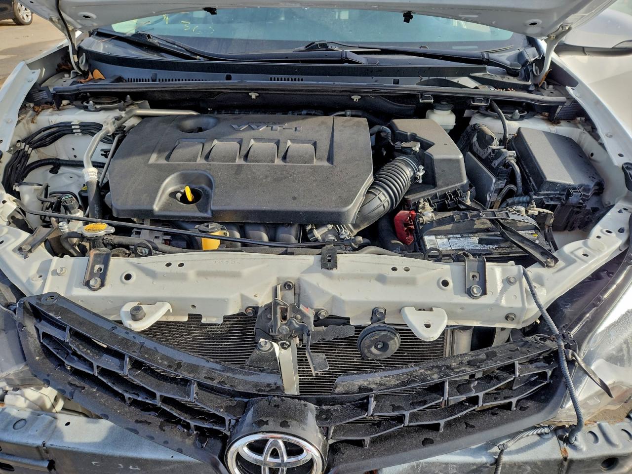 2014 TOYOTA COROLLA L photo 11