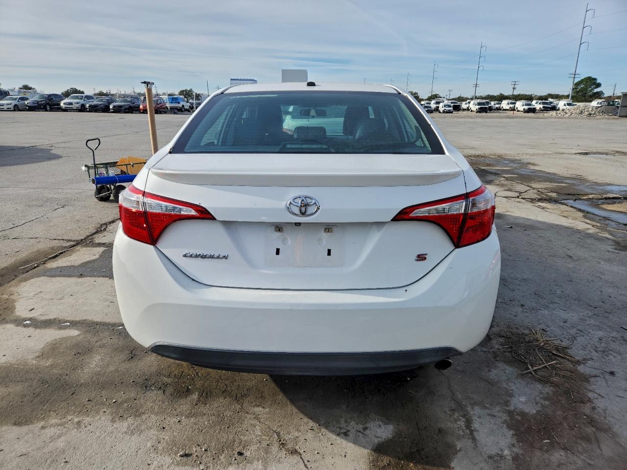 2014 TOYOTA COROLLA L photo 6
