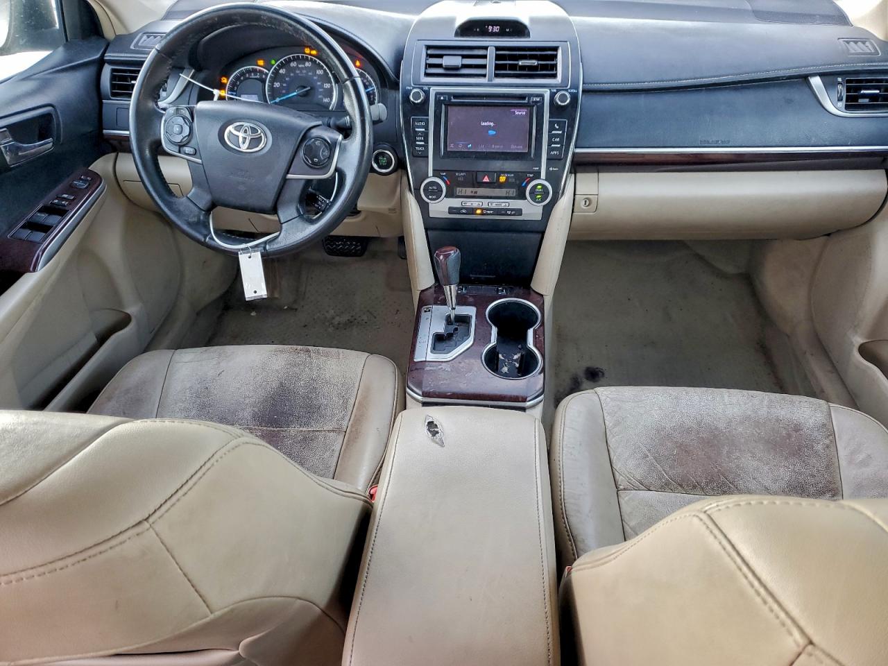 2013 TOYOTA CAMRY SE photo 8