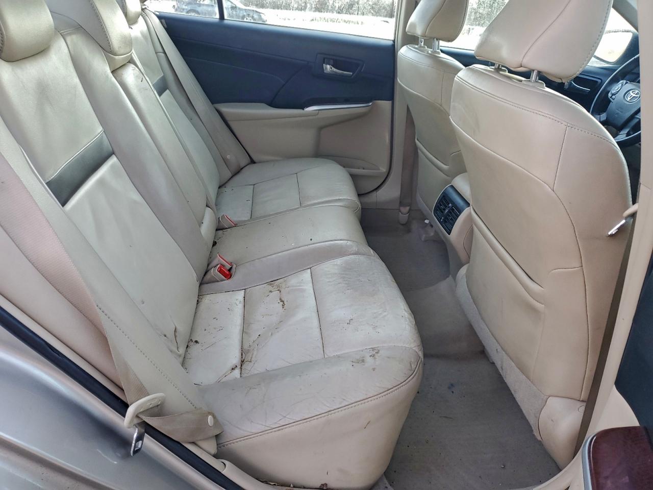 2013 TOYOTA CAMRY SE photo 10