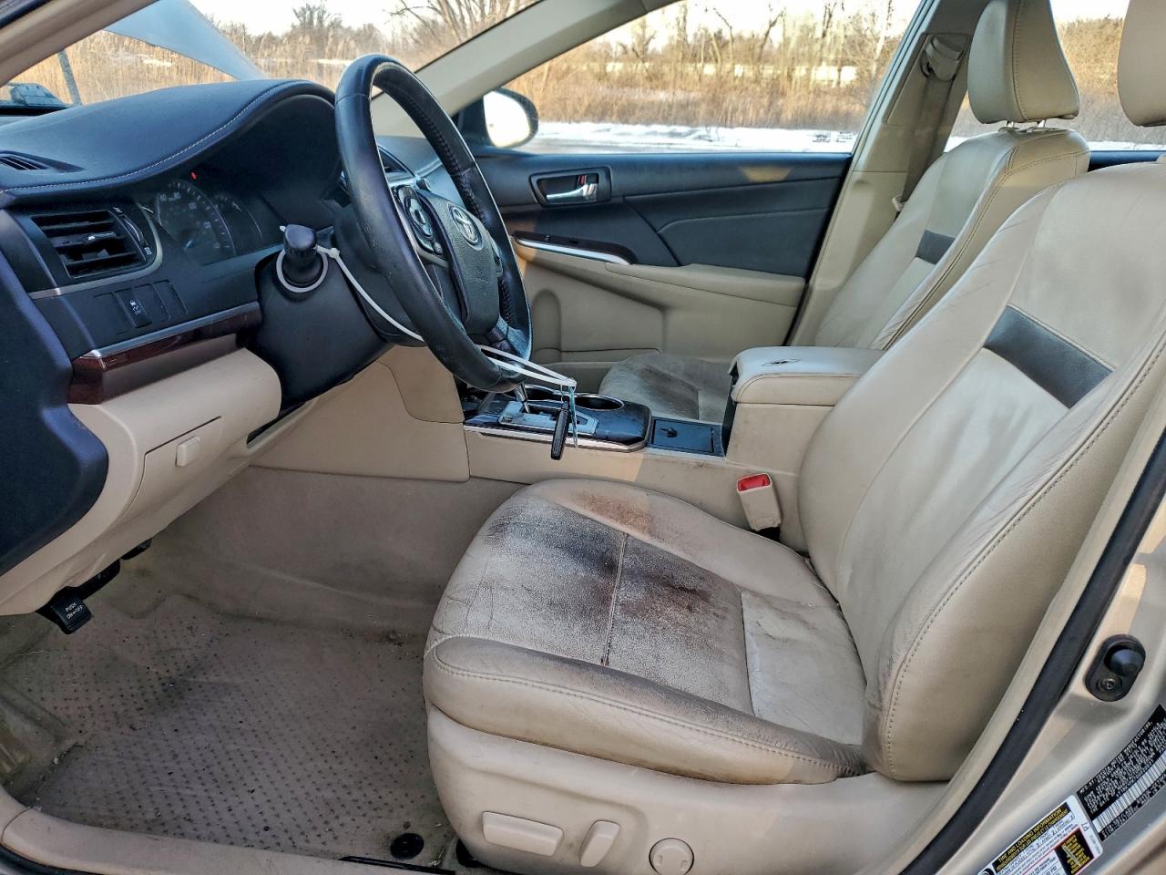 2013 TOYOTA CAMRY SE photo 7