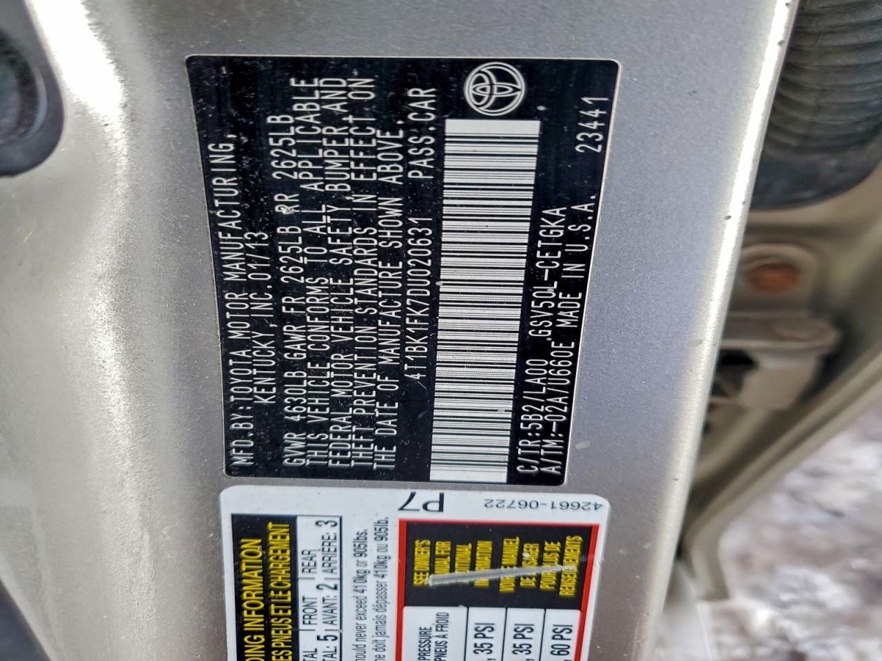 2013 TOYOTA CAMRY SE photo 12