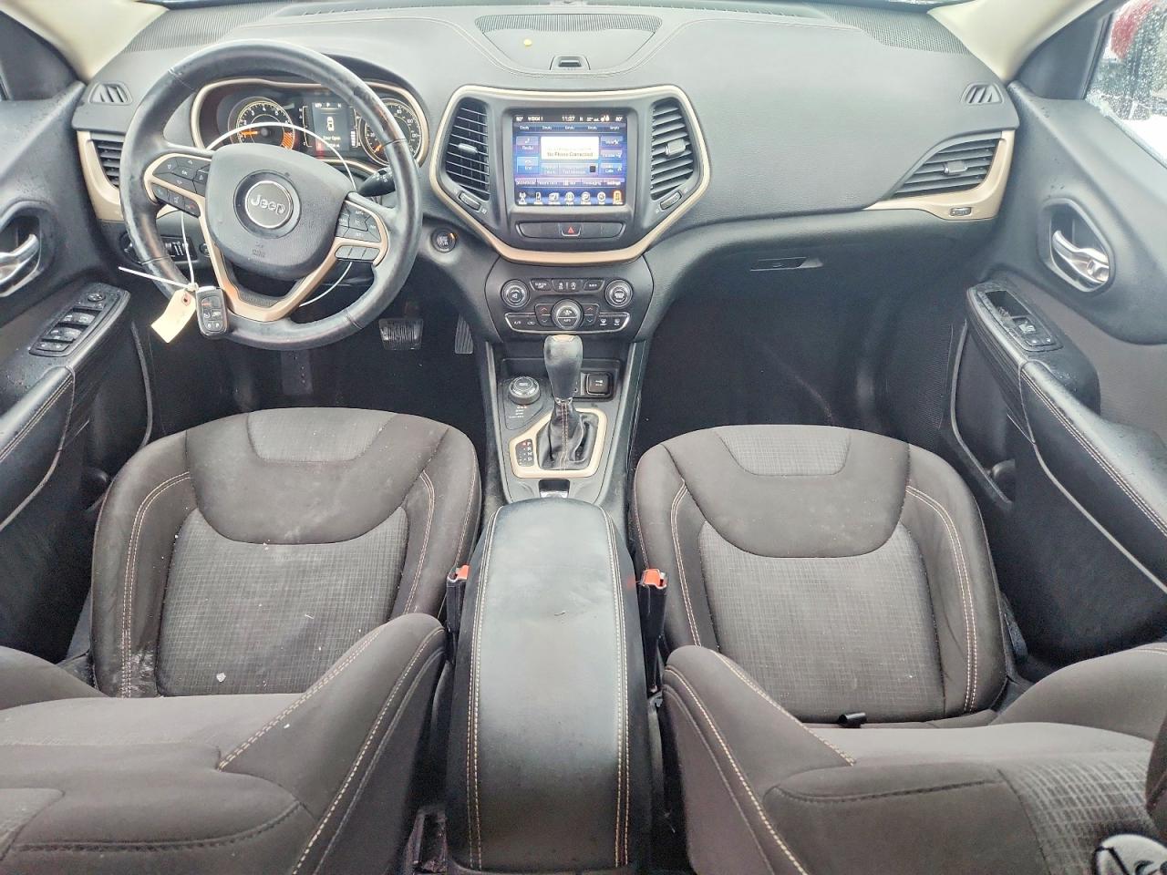 2015 JEEP CHEROKEE LATITUDE photo 8