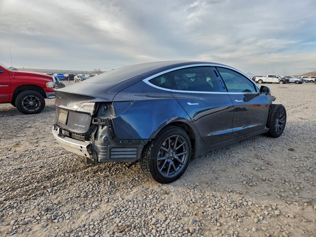 2020 TESLA MODEL 3 photo 3