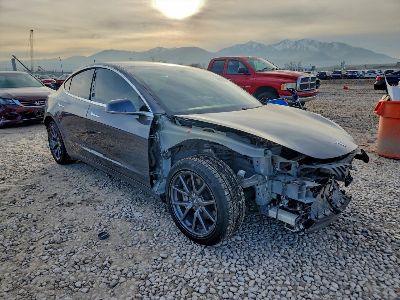 2020 TESLA MODEL 3 photo 4