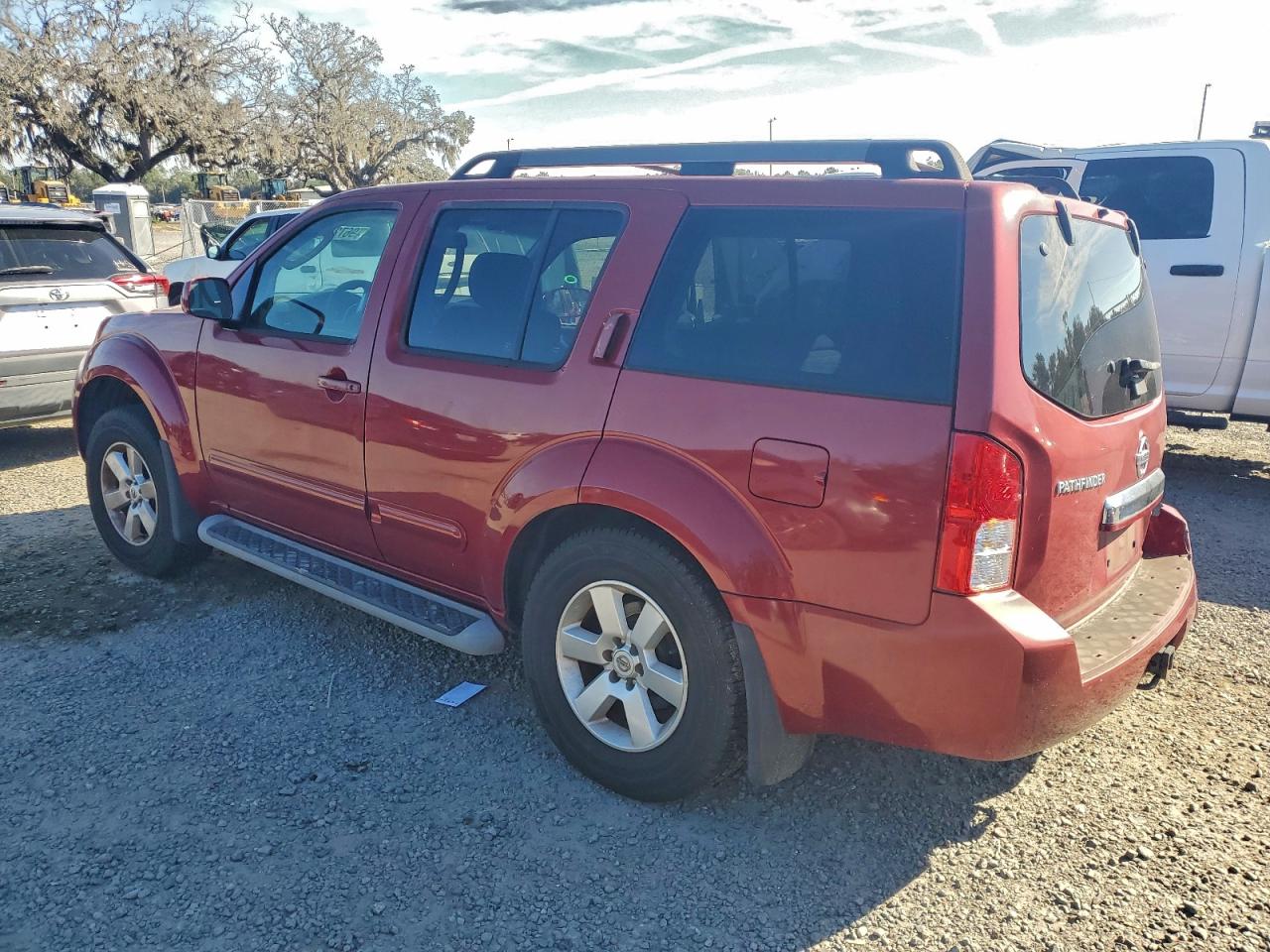 2008 NISSAN PATHFINDER S photo 2