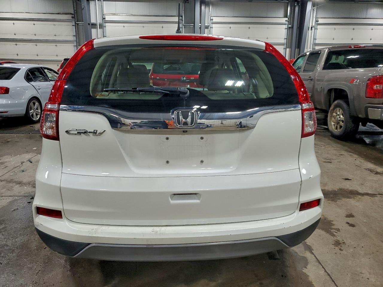 2015 HONDA CR-V LX photo 6