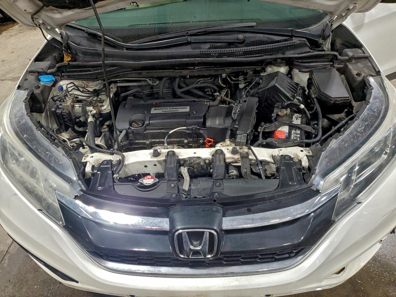 2015 HONDA CR-V LX photo 12