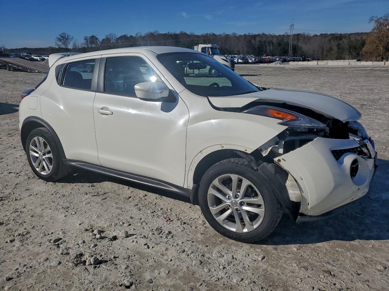 2015 NISSAN JUKE S photo 4