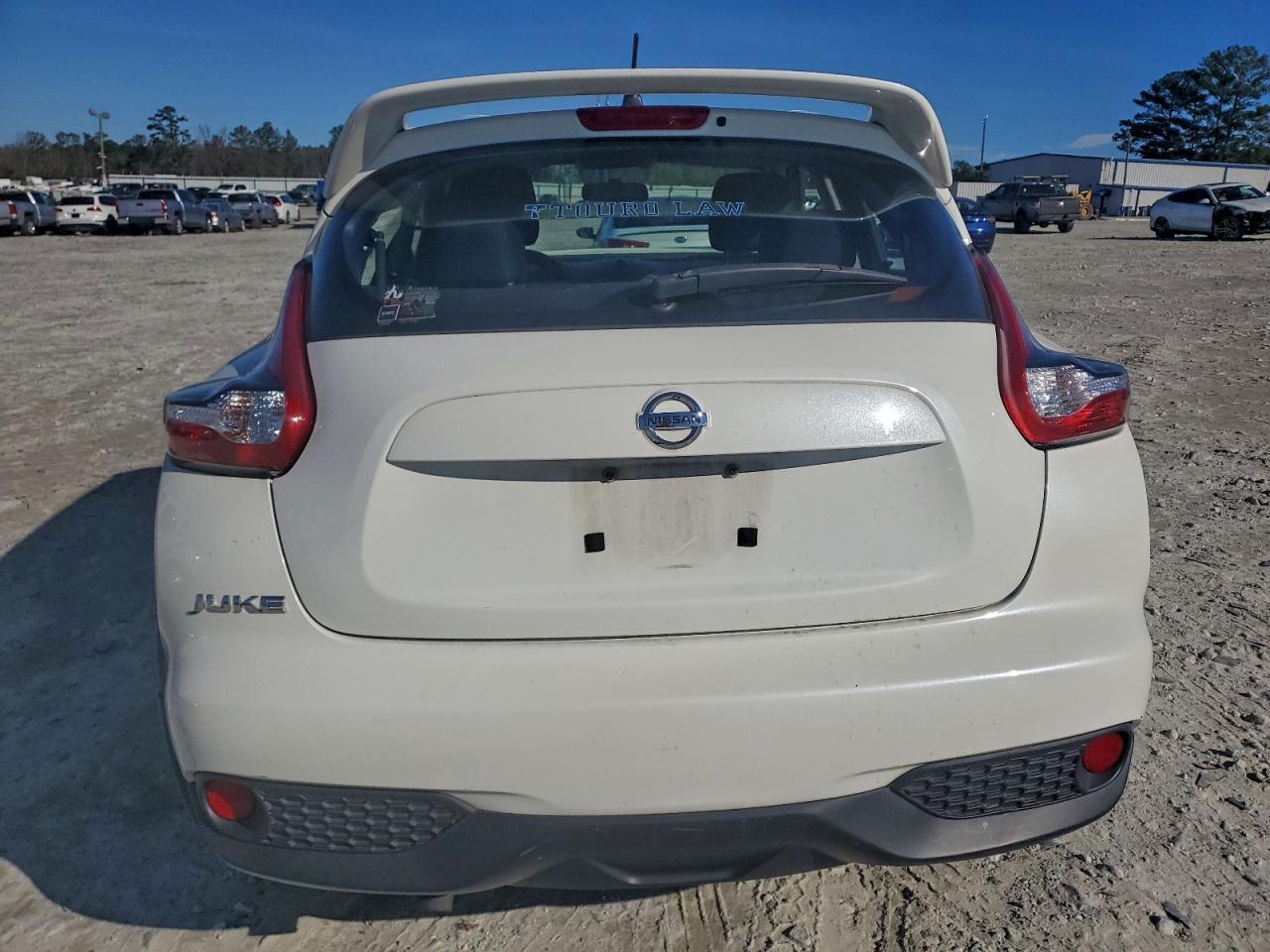 2015 NISSAN JUKE S photo 6