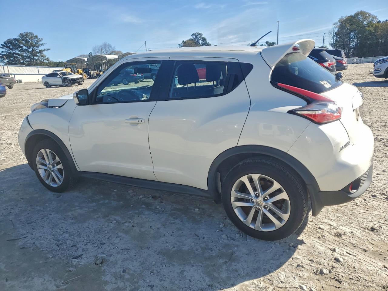 2015 NISSAN JUKE S photo 2