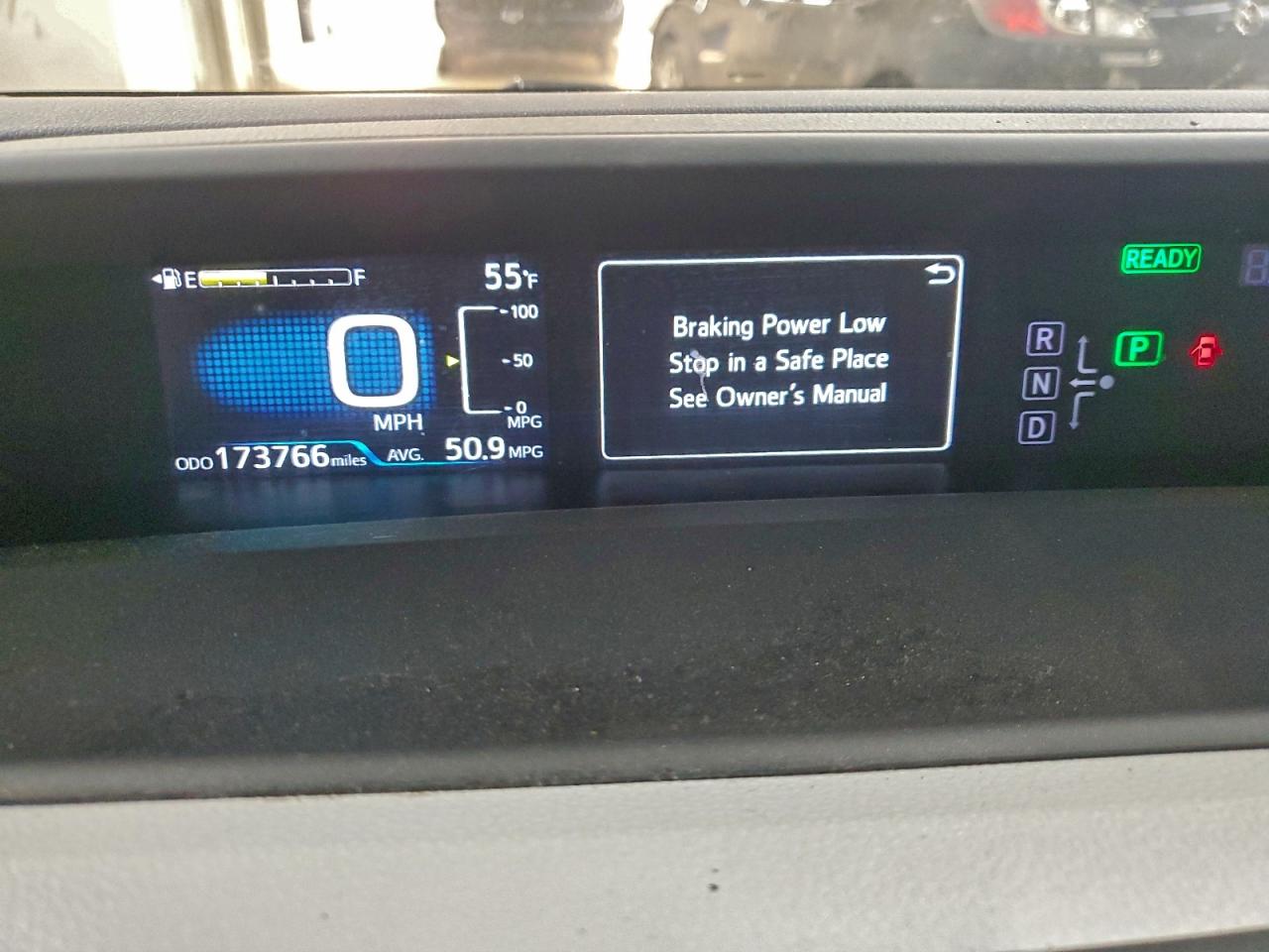 2019 TOYOTA PRIUS photo 9