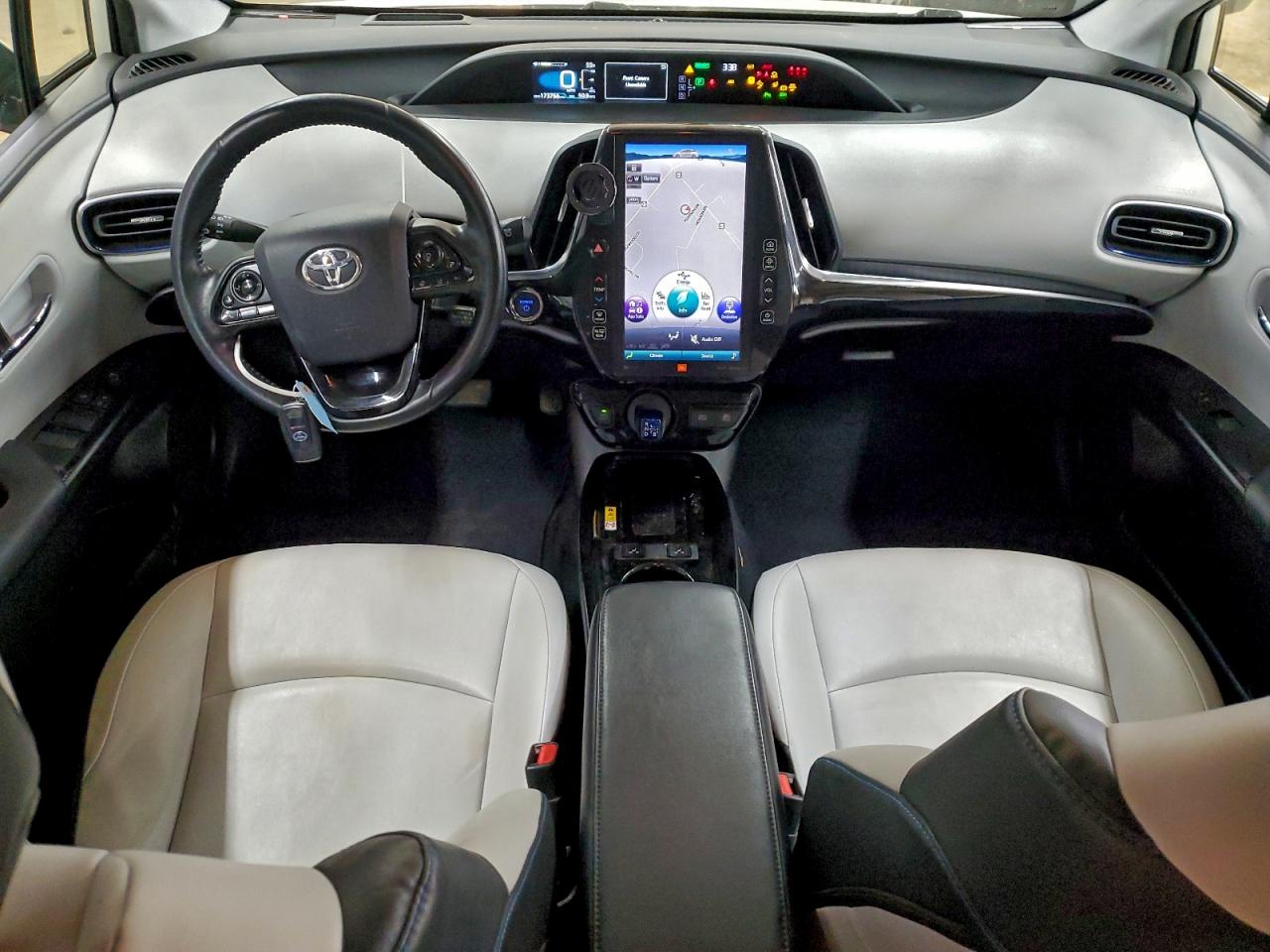 2019 TOYOTA PRIUS photo 8