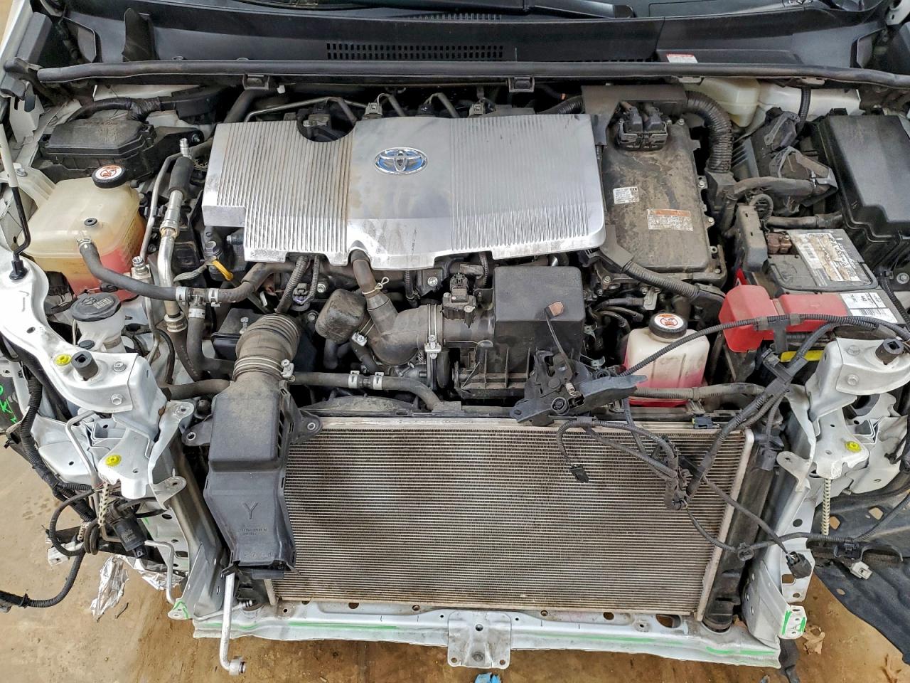 2019 TOYOTA PRIUS photo 11