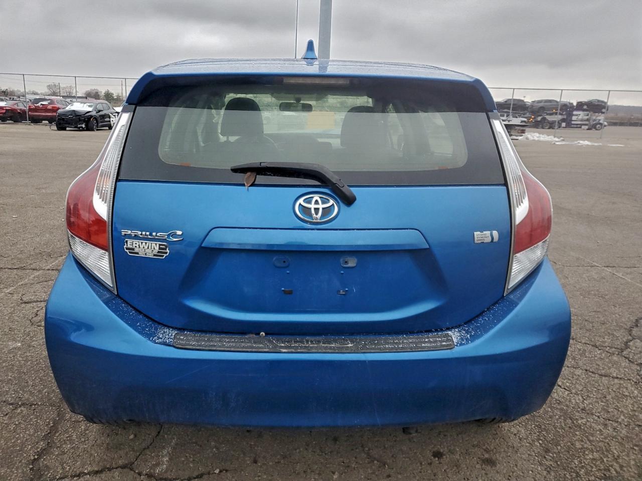 2015 TOYOTA PRIUS C photo 6