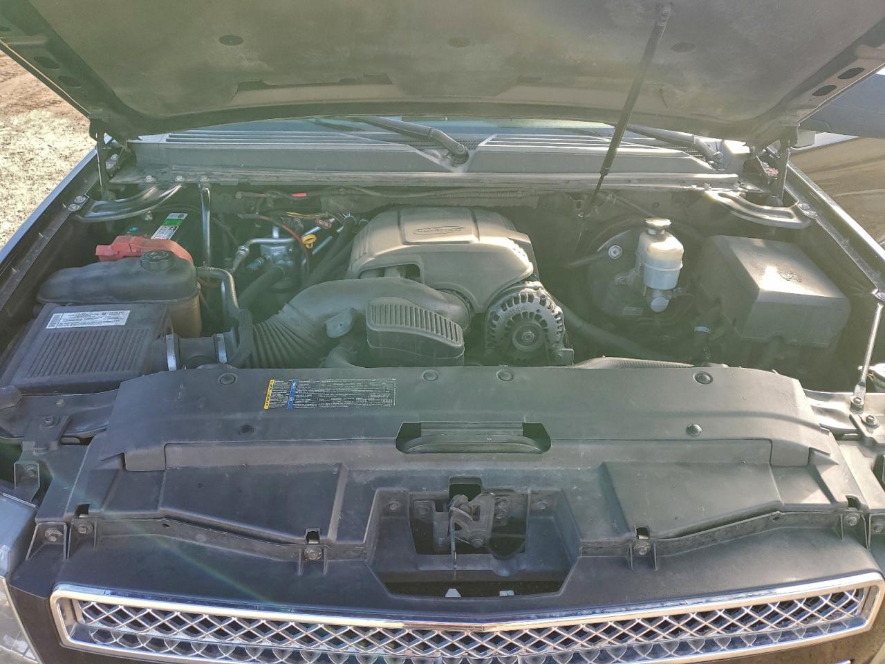 2008 CHEVROLET SUBURBAN K1500 LS photo 12