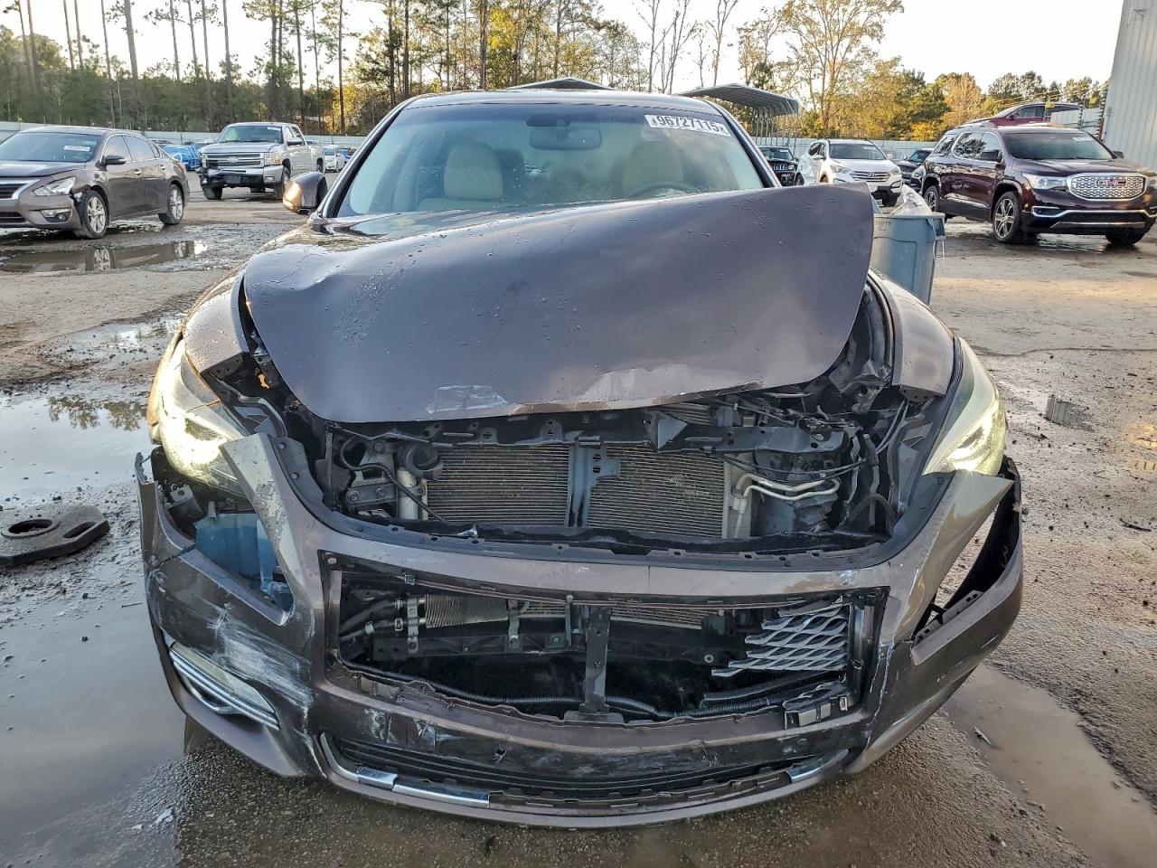 2015 INFINITI Q70L 3.7 photo 5