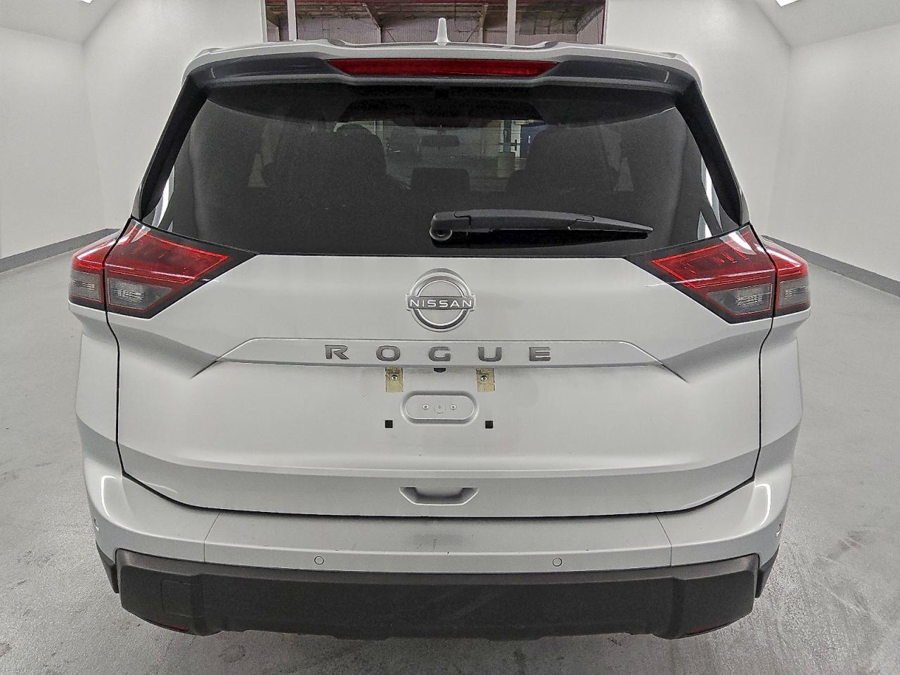 2025 NISSAN ROGUE SV photo 6
