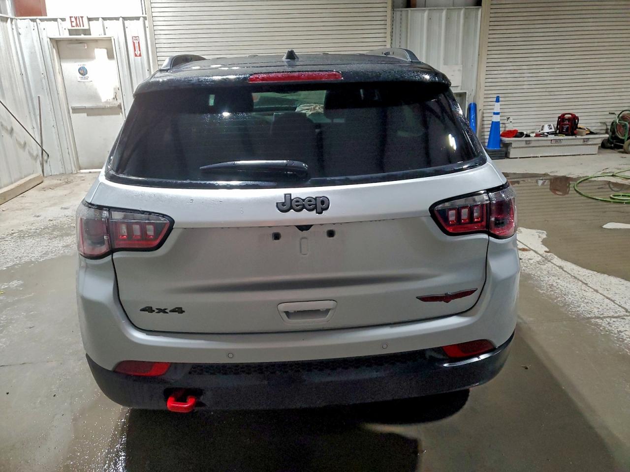 2025 JEEP COMPASS TRAILHAWK photo 6