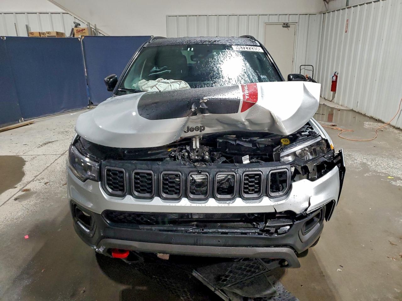 2025 JEEP COMPASS TRAILHAWK photo 5