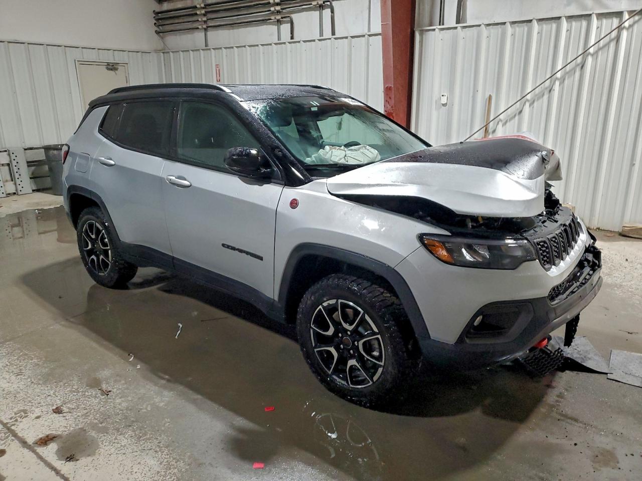 2025 JEEP COMPASS TRAILHAWK photo 4