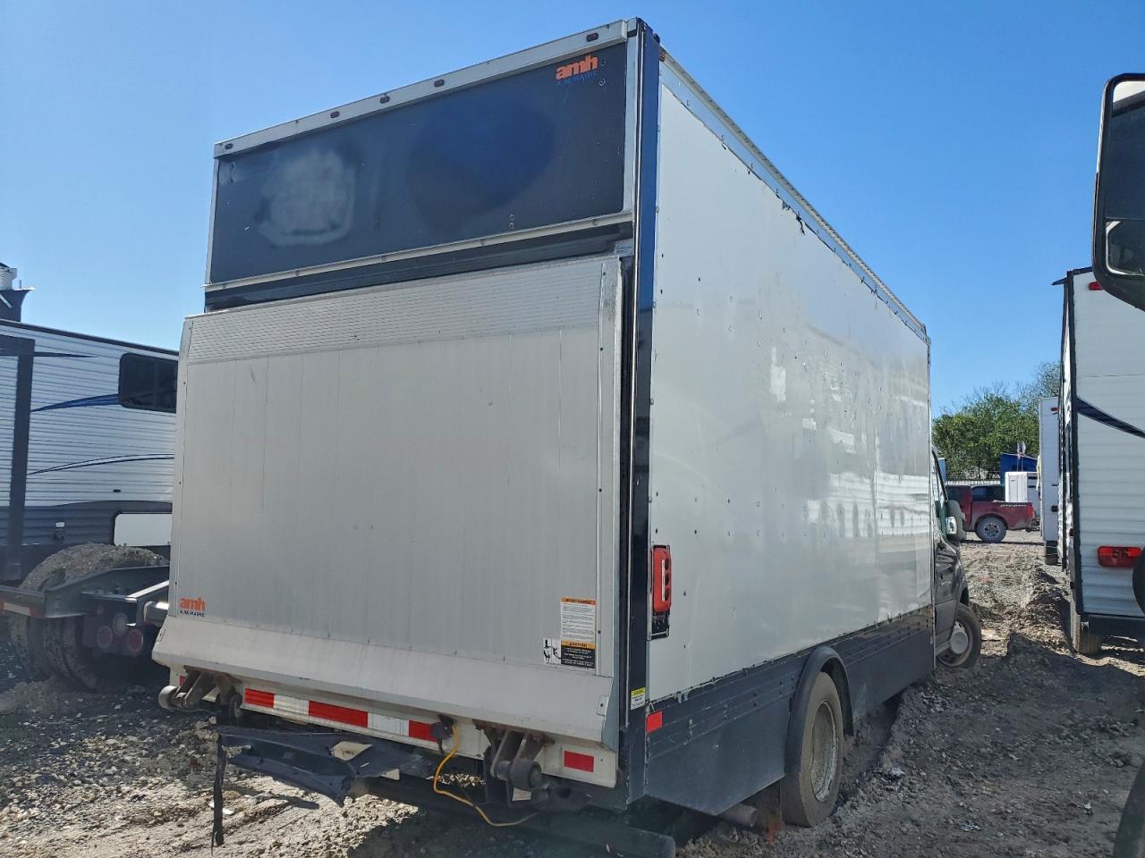 2016 FORD TRANSIT BOX TRUCK photo 4