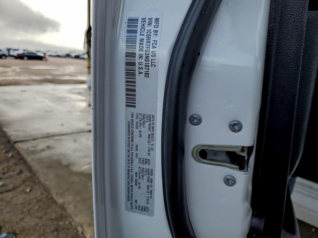 2022 RAM 1500 CLASSIC TRADESMAN photo 12