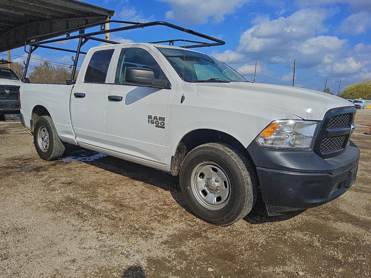 2022 RAM 1500 CLASSIC TRADESMAN photo 4