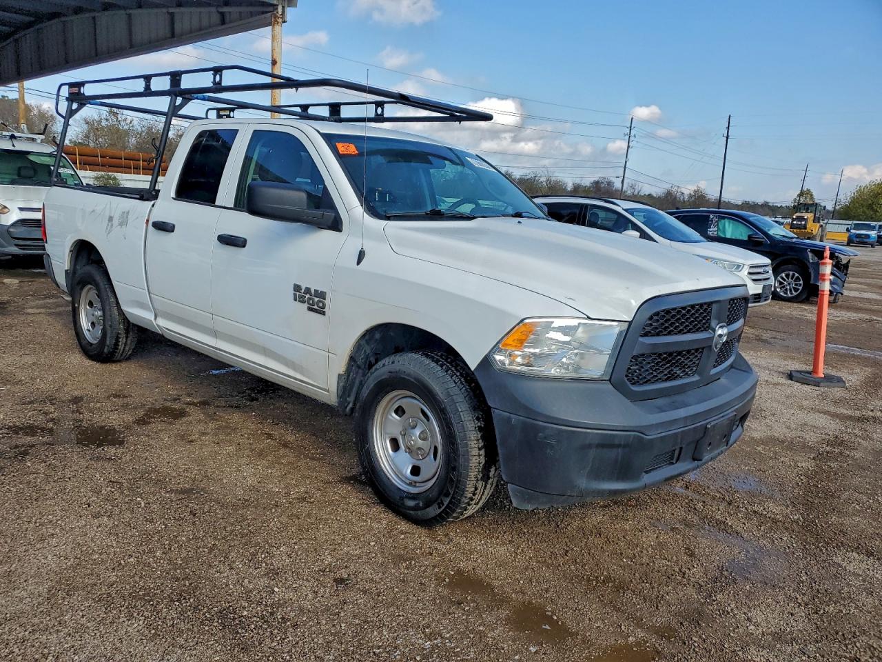 2022 RAM 1500 CLASSIC TRADESMAN photo 4