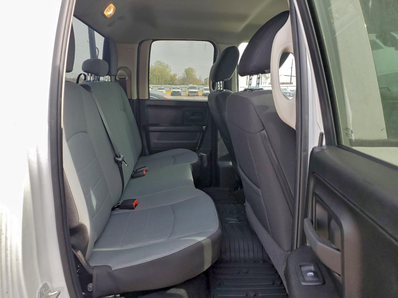 2022 RAM 1500 CLASSIC TRADESMAN photo 10
