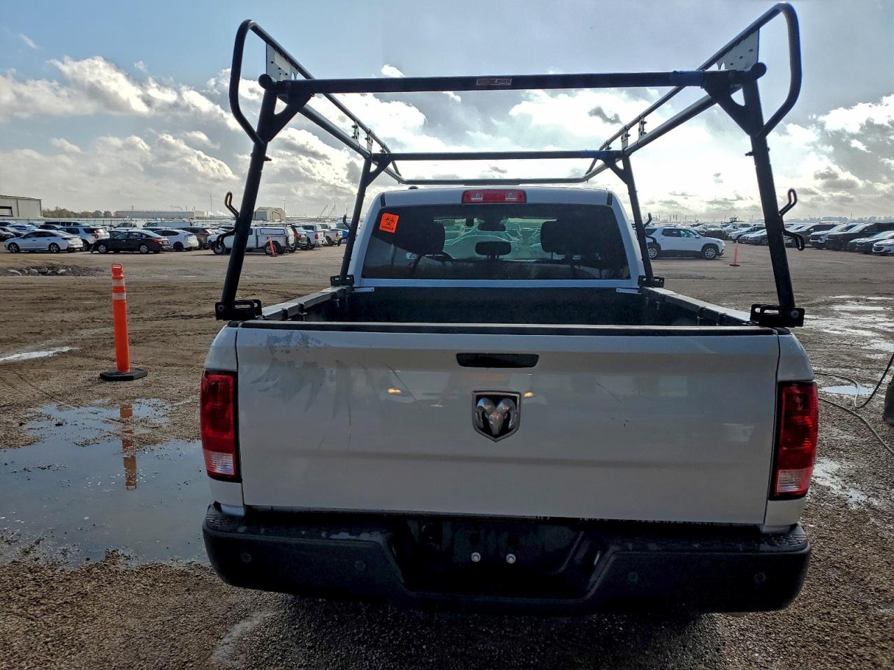 2022 RAM 1500 CLASSIC TRADESMAN photo 6