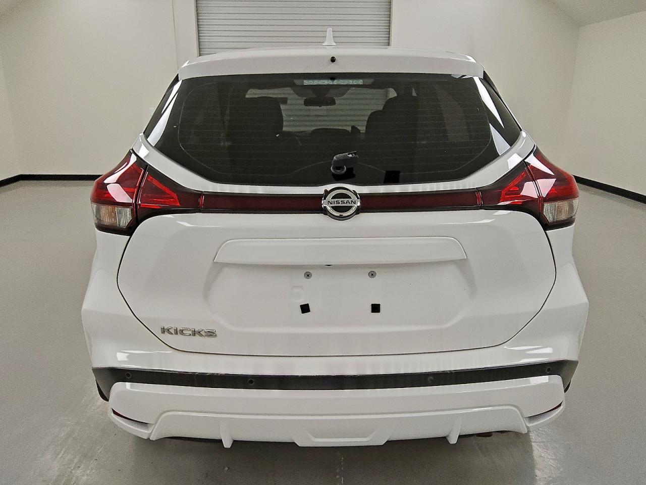 2021 NISSAN KICKS S photo 6