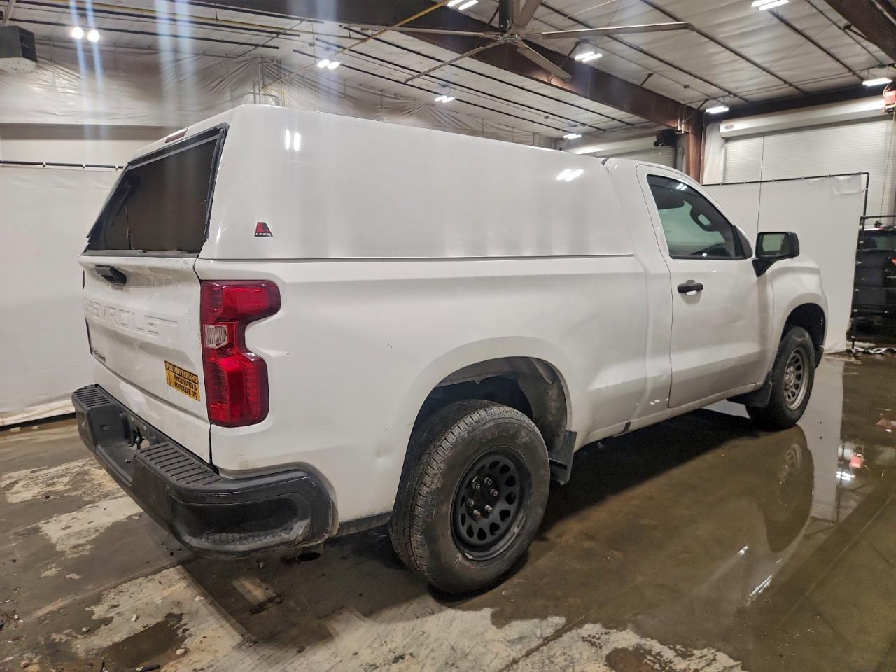 2023 CHEVROLET SILVERADO C1500 photo 3