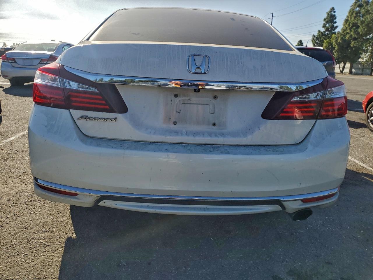2016 HONDA ACCORD LX photo 6